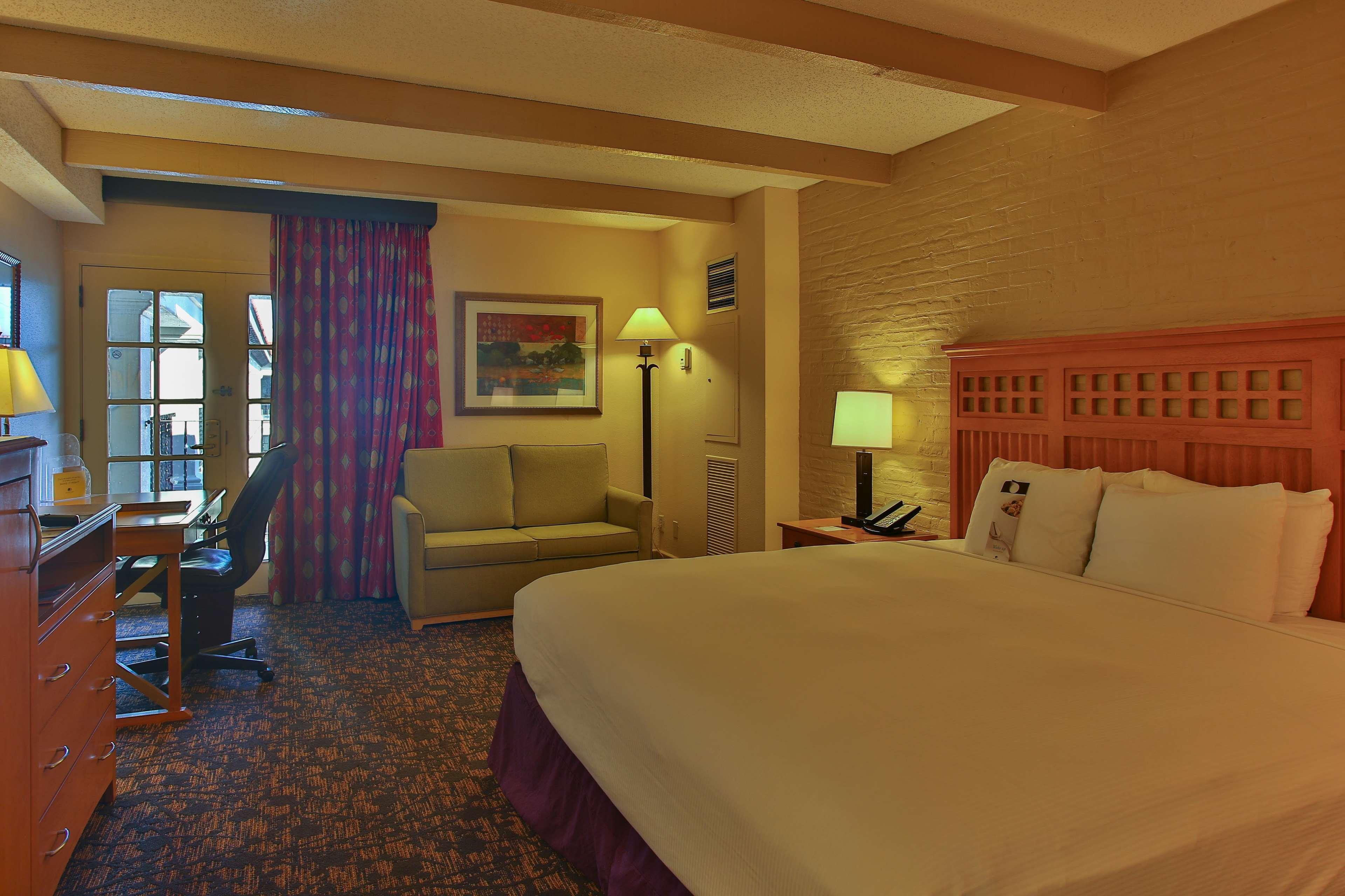 Estancia Del Norte San Antonio, A Tapestry Hotel By Hilton Экстерьер фото