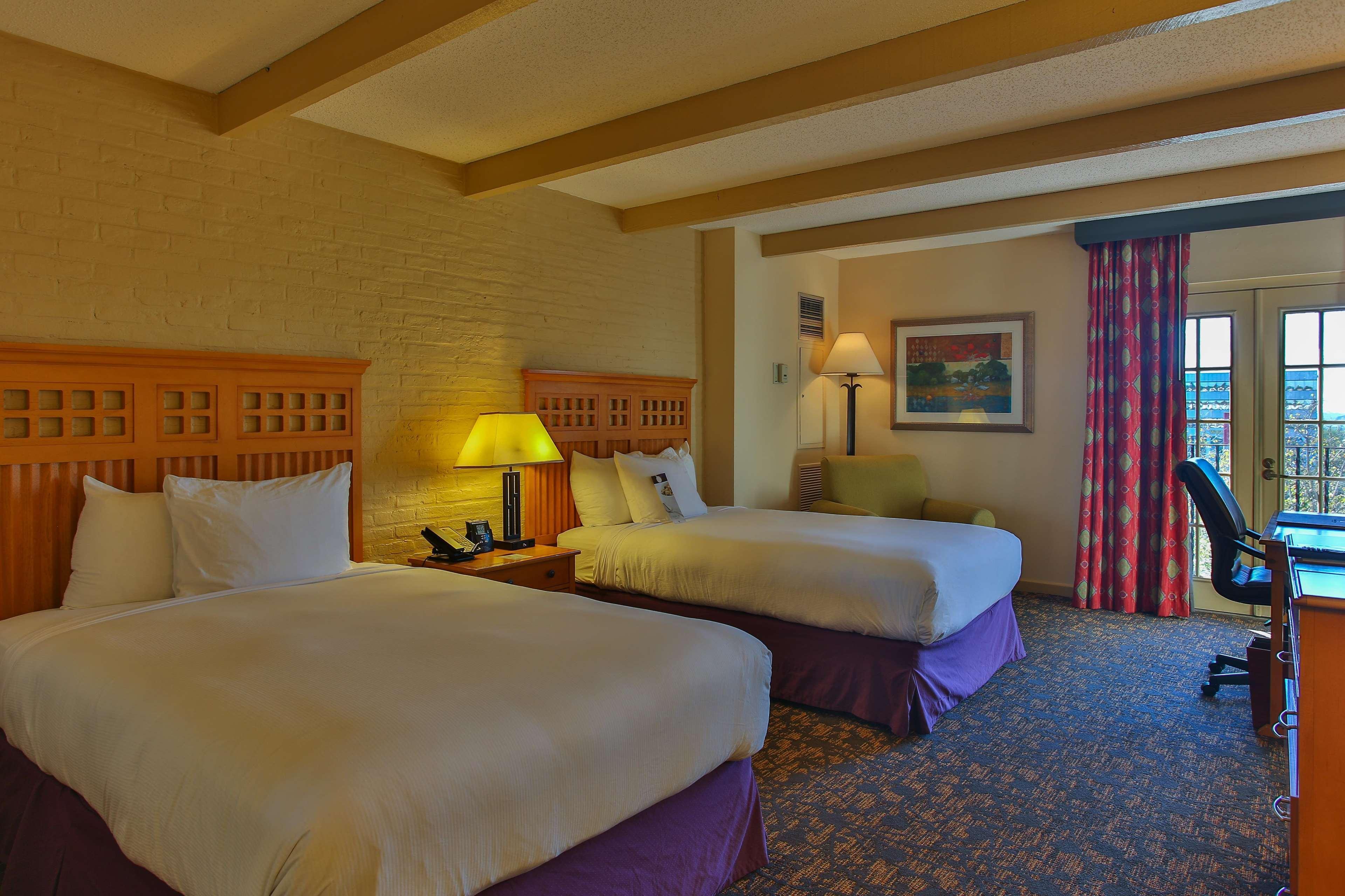 Estancia Del Norte San Antonio, A Tapestry Hotel By Hilton Экстерьер фото