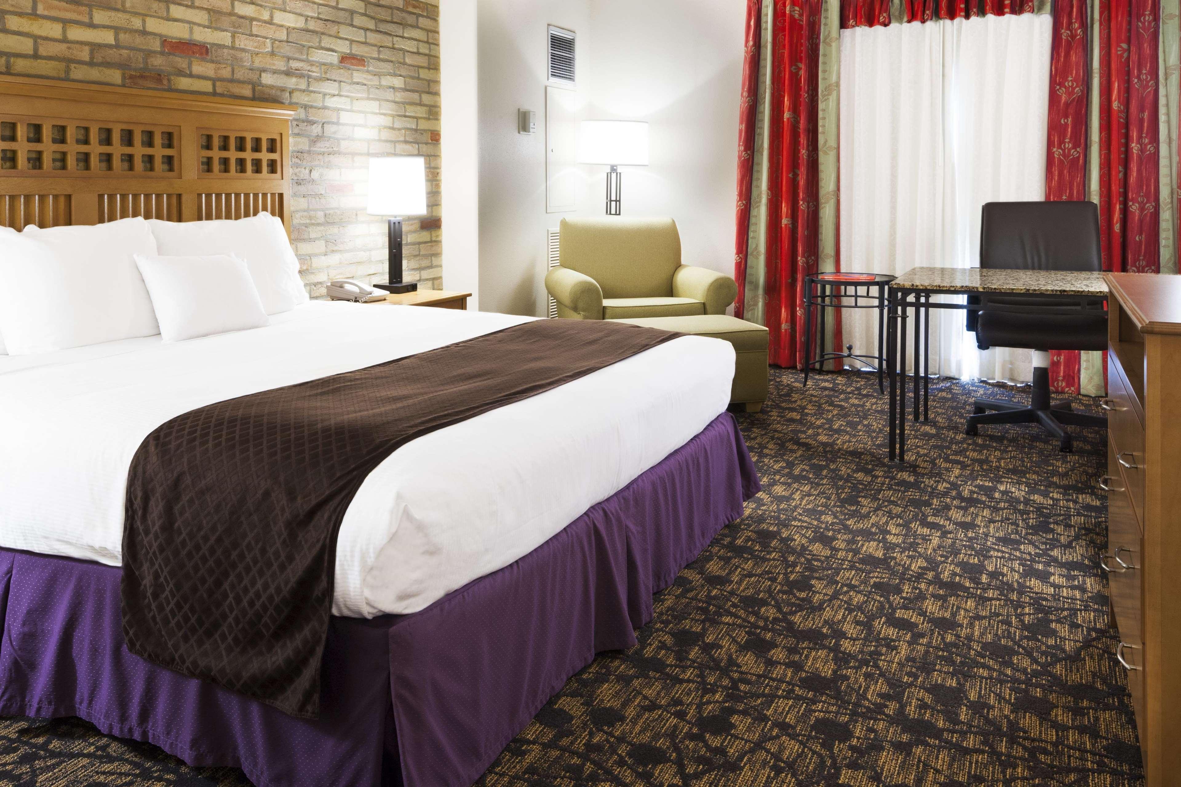 Estancia Del Norte San Antonio, A Tapestry Hotel By Hilton Экстерьер фото